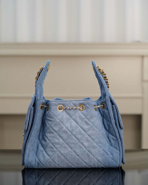 CHANEL Bag - Image 3