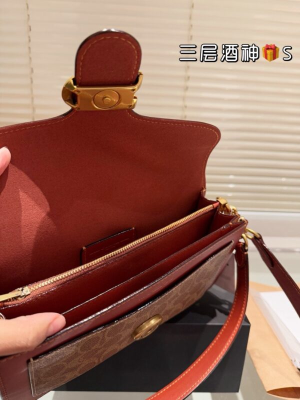 COACH Handbag （26cm） - Image 3