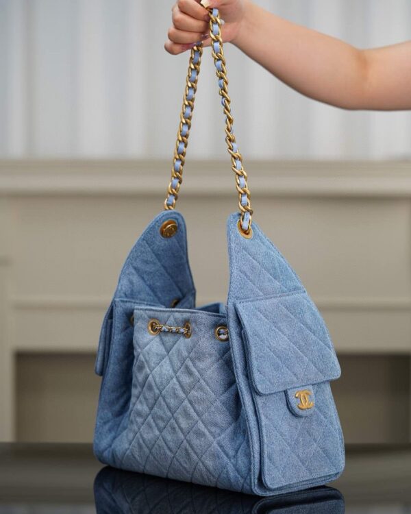 CHANEL Bag - Image 4