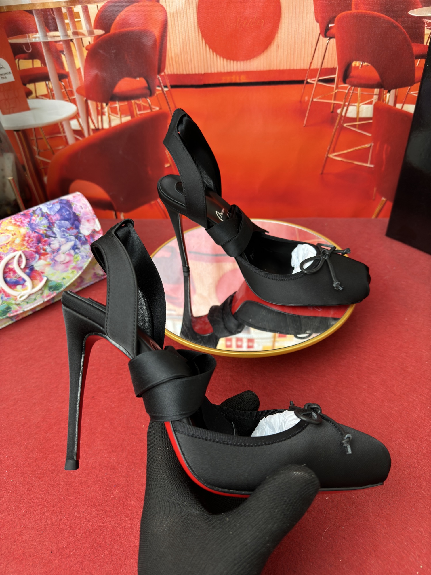 Christian_Louboutin_Sandals_1-HqdZo.jpg