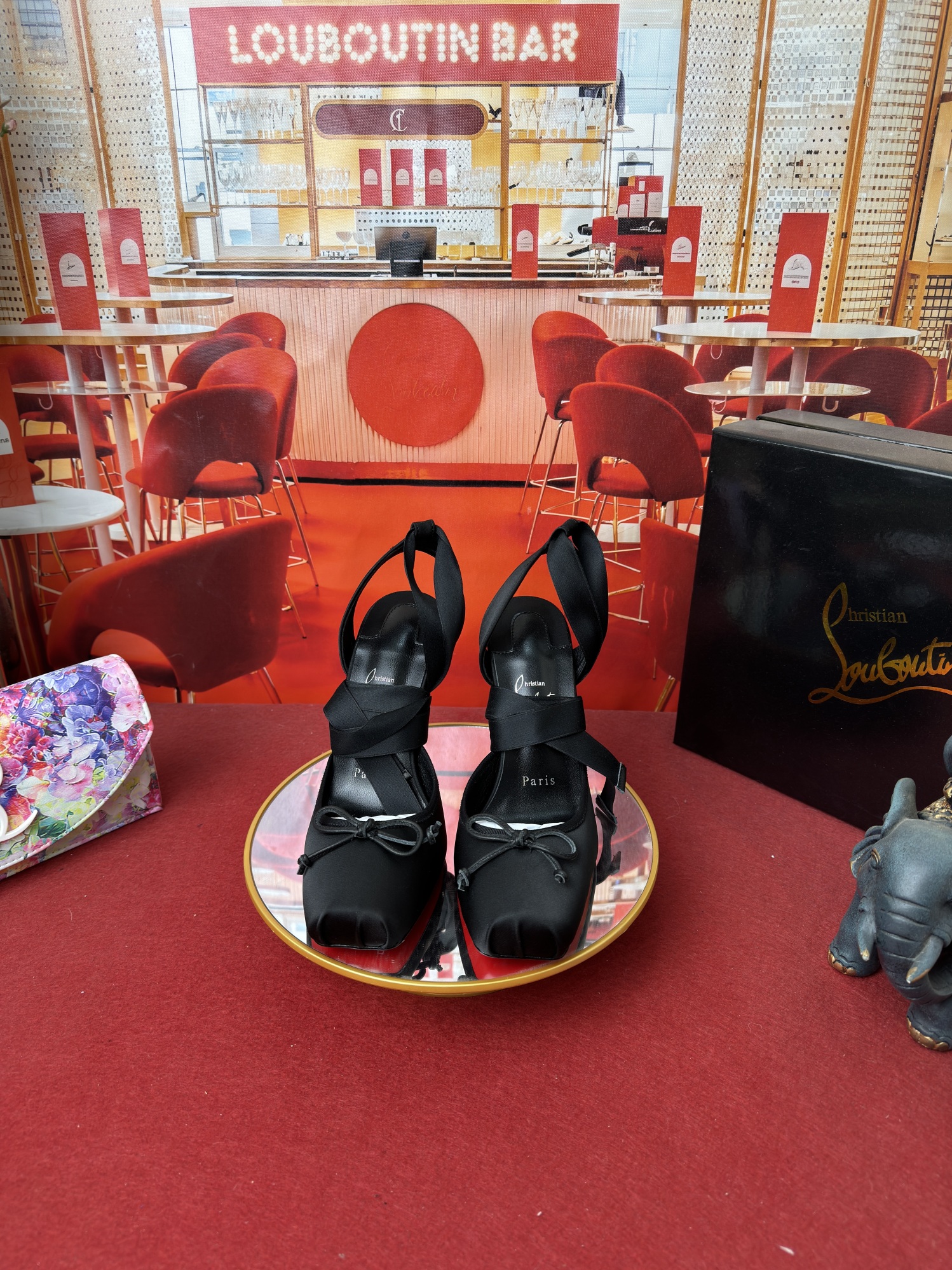 Christian_Louboutin_Sandals_2-KCjuQ.jpg