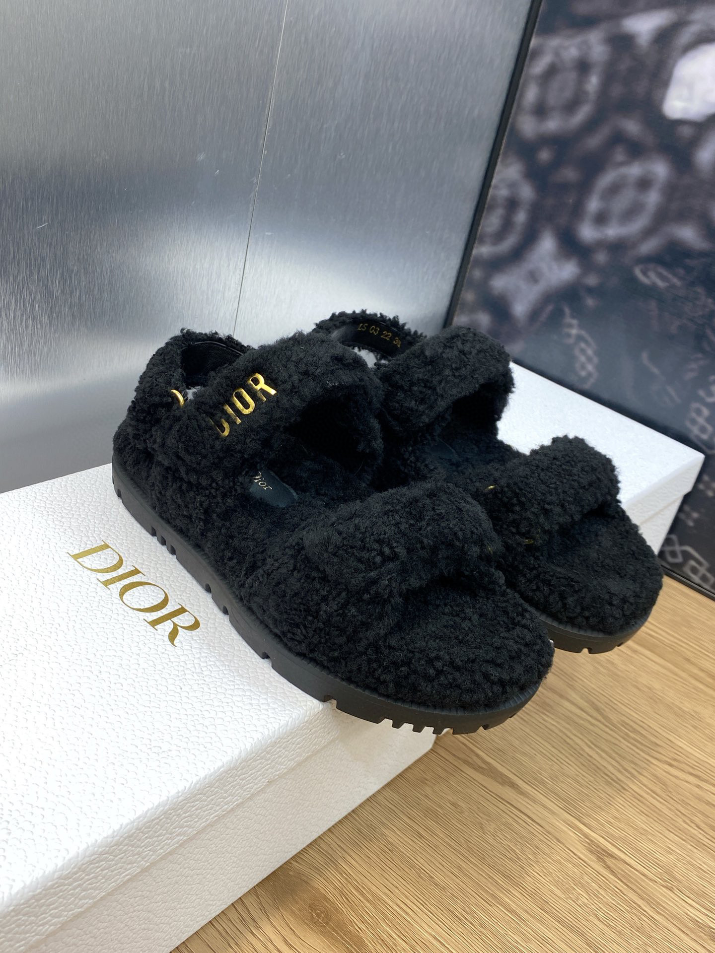 DIOR_-Acts_Wool_Sandals_2-C861O.jpg