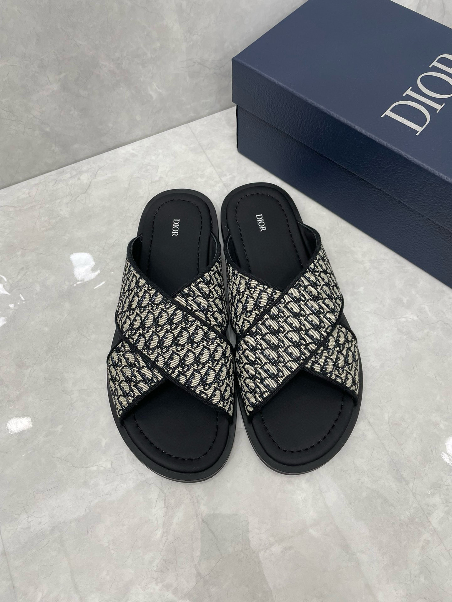 DIOR_ALIAS_Sandals_4-czf2J.jpg