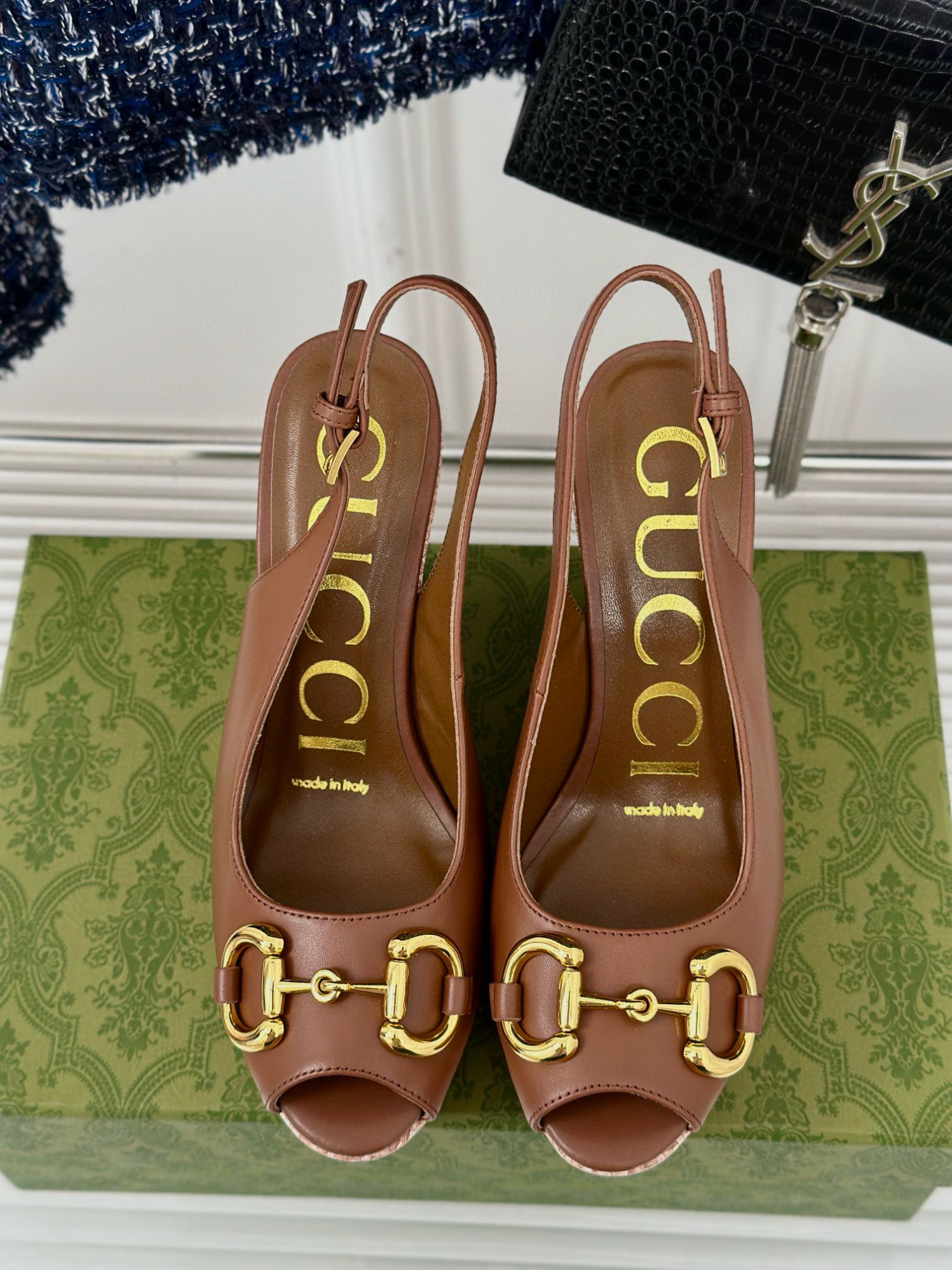 GUCCI_Wedge_heel_Sandals_2-YHW8F.jpg