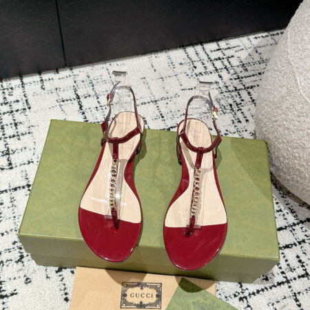 GUCCI chain flip-toe sandals