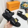LV_Sandals_7-oZw0U.jpg