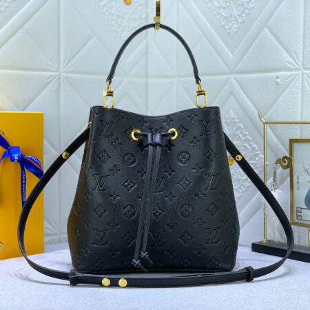 LOUIS VUITTON Neo Noe Handbag