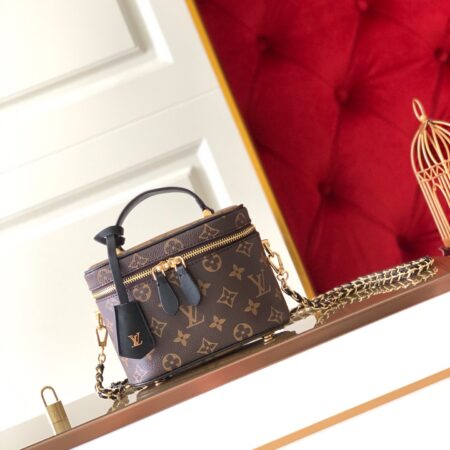 LOUIS VUITTON Makeup bag