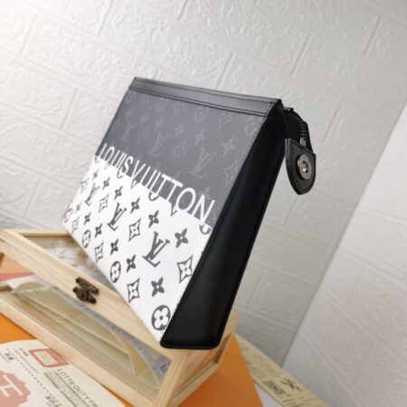 LOUIS VUITTON Underarm Bag