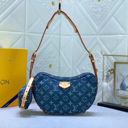 LOUIS VUITTON CROISSANT Handbag