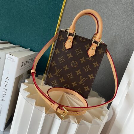 LOUIS VUITTON PETIT SAC PLAT Handbag