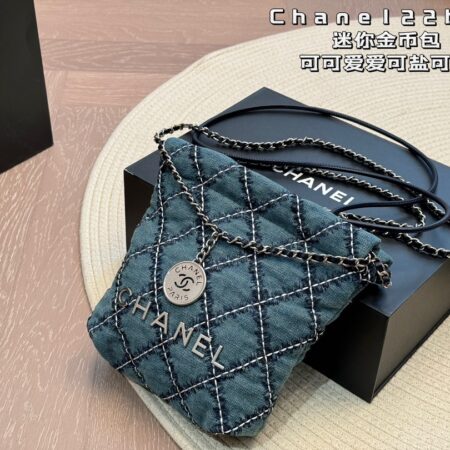 CHANEL Mini Bag （19cm）