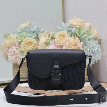 DIOR CD SADDLE BAG