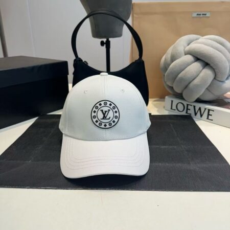 LOUIS VUITTON Hat