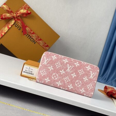 LOUIS VUITTON Zippy Wallet Monogram Jacquard Denim (best quality)