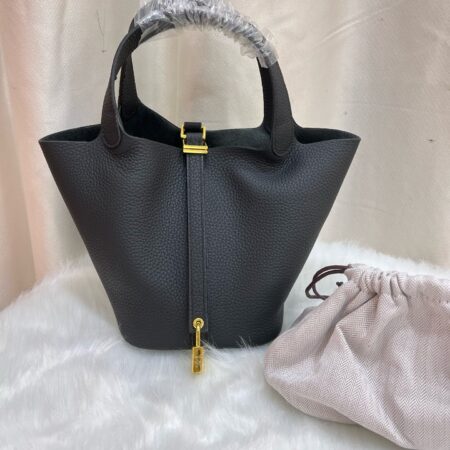 HERMES Basket